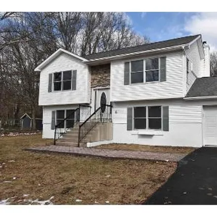 Buy this 4 bed house on 1160 Steele Circle in Lehman Township, PA 18324