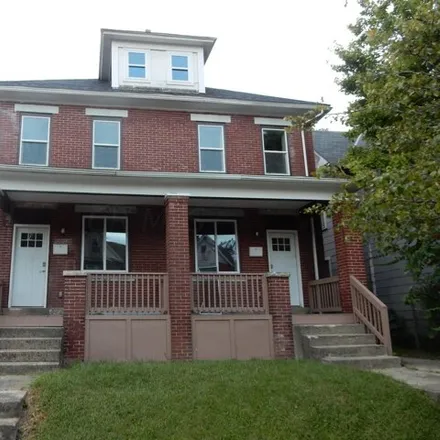 Buy this 6 bed house on Bedford Alley in Columbus, OH 43205