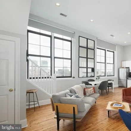 Buy this 3 bed condo on 246 Fitzwater Street in Philadelphia, PA 19147