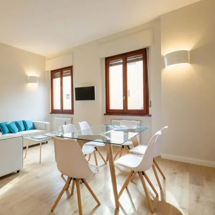 Rent this 2 bed apartment on Via dei Guicciardini in 110 R, 50125 Florence FI