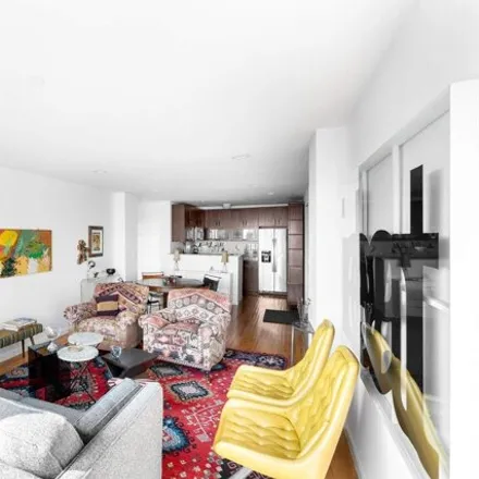 Image 2 - 204 Lawrence Avenue, New York, NY 11230, USA - Condo for sale