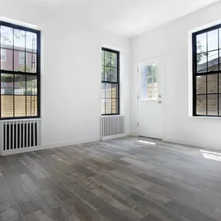 Image 3 - 30 Cooper Street, New York, NY 11207, USA - Apartment for rent