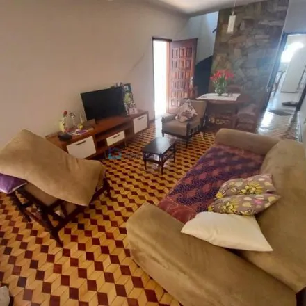 Rent this 2 bed house on Avenida Engenheiro Édson de Toledo in Vila Guarani, São Paulo - SP