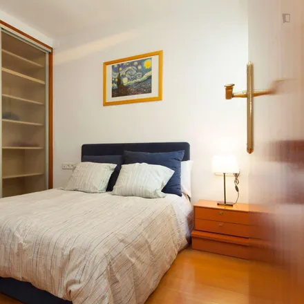 Rent this 2 bed apartment on Colala in Carrer del Consell de Cent, 410