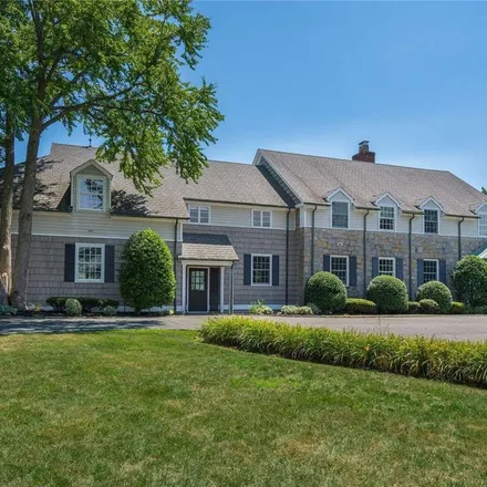 Rent this 6 bed apartment on 2 Fruitledge Road in Glen Head, Oyster Bay