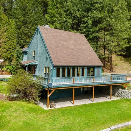 Buy this 3 bed house on 2587 E Flowery Trail Rd in Chewelah, Washington