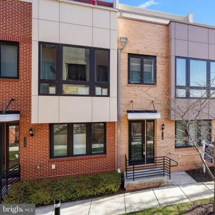 Buy this 4 bed condo on Knapp Place in Alexandria, VA 22304