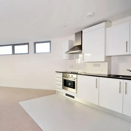 Image 3 - The Curve, 14 Fieldgate Street, St. George in the East, London, E1 1ES, United Kingdom - Apartment for rent