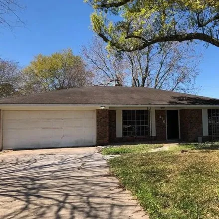 Rent this 3 bed house on 466 Nancy Drive in Bridge City, TX 77611