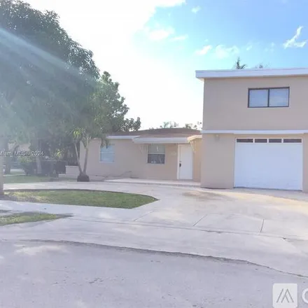 Rent this 5 bed house on 9200 SW 43rd St