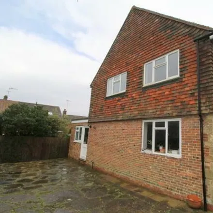 Image 2 - Crouch House Road, Edenbridge, TN8 5LH, United Kingdom - Room for rent