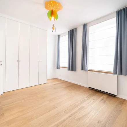 Rent this 4 bed apartment on Sentier d'Auderghem - Oudergemvoetpad in 1170 Watermael-Boitsfort - Watermaal-Bosvoorde, Belgium