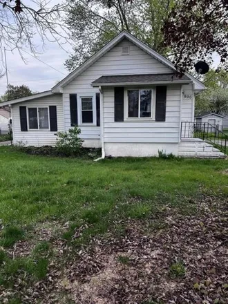 Buy this 3 bed house on 896 Hawthorne Avenue in Ypsilanti, MI 48198