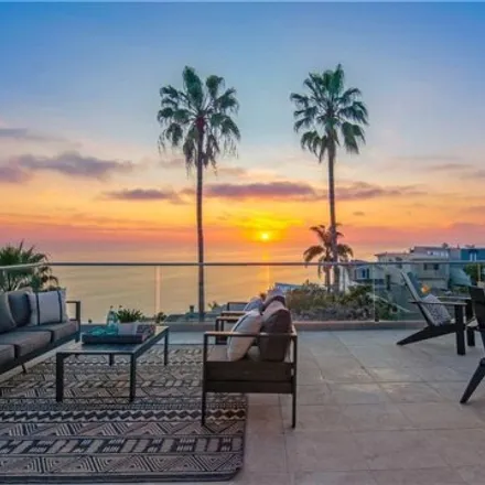 Buy this 4 bed house on 855 La Mirada Street in Laguna Beach, CA 92651
