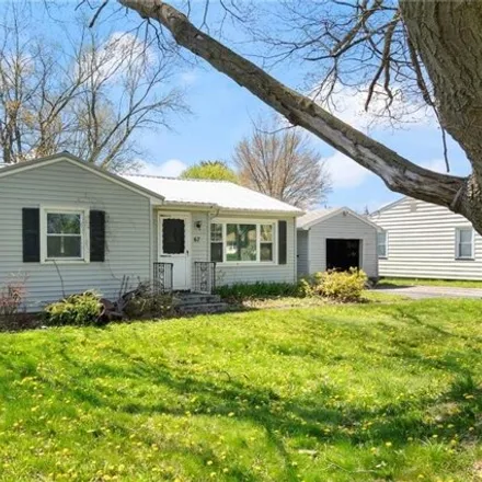 Image 2 - 67 Meadowdale Drive, City of Rochester, NY 14624, USA - House for sale