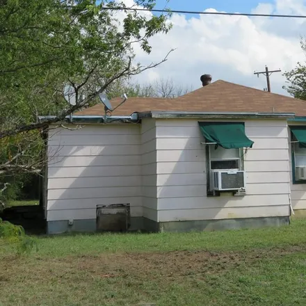 Image 3 - 601 East 1st Street, Coleman, TX 76834, USA - House for sale