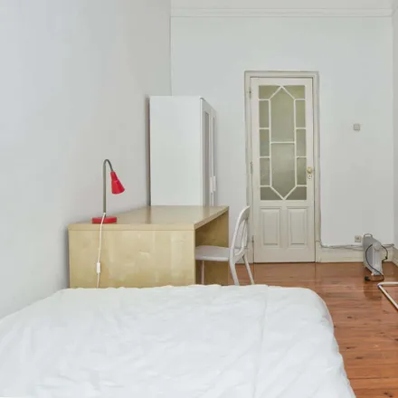 Image 2 - Rua Augusto Gil, Lisbon, Portugal - Room for rent