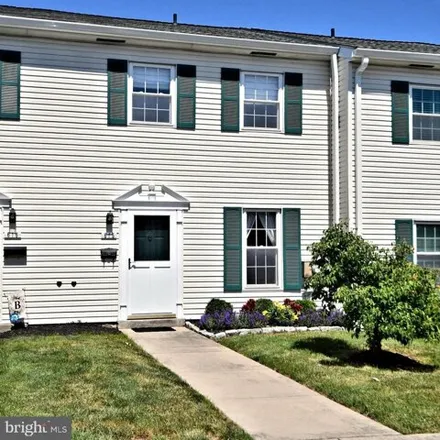 Rent this 3 bed condo on 615 Piedmont Ct in Lansdale, Pennsylvania