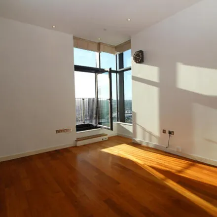 Image 3 - Saint Paul's Tower, 7 St Paul's Square, The Heart of the City, Sheffield, S1 2LJ, United Kingdom - House for sale