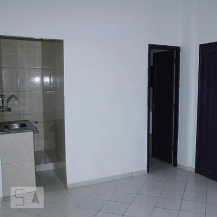 Rent this 1 bed apartment on Bakery Panificadora e Confeitaria Gran Rio in Praça Luana Muniz, Lapa