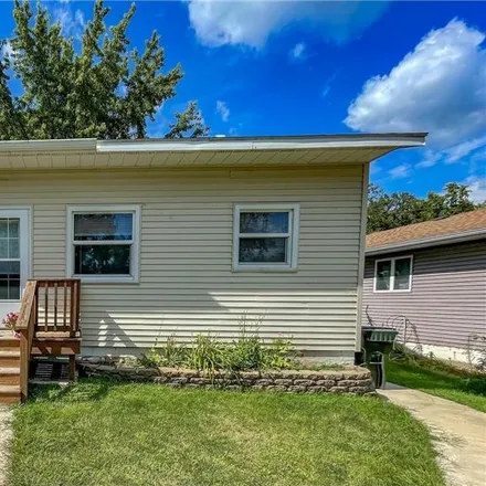 Buy this 2 bed house on 104 Rich Avenue in Barrett, Grant County