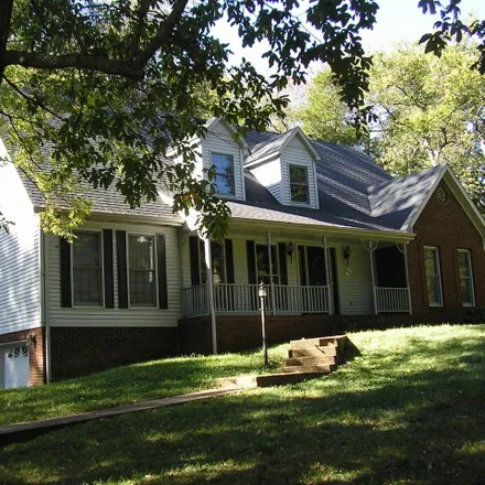 Buy this 5 bed house on 658 Widner Circle in Simpson County, KY 42134