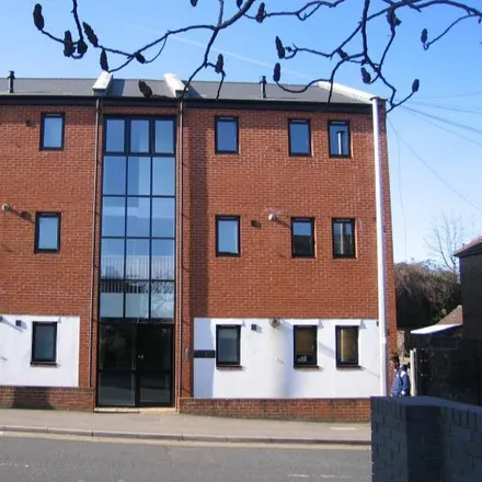 Rent this 1 bed apartment on Station View in Guildford, GU1 4SF
