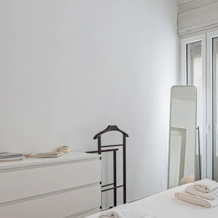 Image 4 - Via Ponte Vetero, 21, 20121 Milan MI, Italy - Apartment for rent