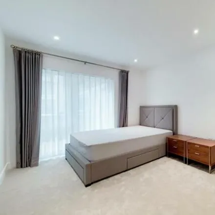 Image 6 - unnamed road, London, W6 9AN, United Kingdom - Apartment for sale