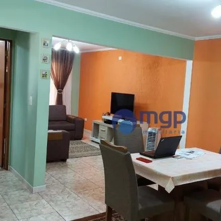 Buy this 6 bed house on Rua Montes Claros in Bonsucesso, Guarulhos - SP