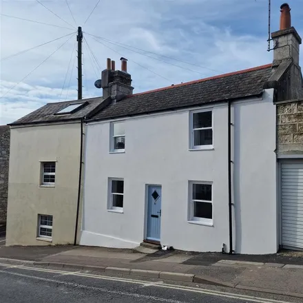 Rent this 2 bed house on 97 High Street in Fortuneswell, DT5 1JH