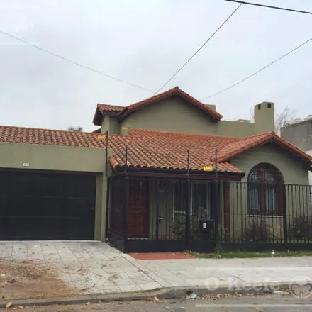 Buy this 4 bed house on Deán Funes in Bernal Este, Bernal