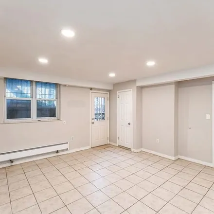 Image 3 - 102-56 63rd Avenue, New York, NY 11375, USA - Apartment for rent