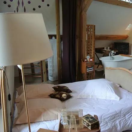 Rent this 3 bed house on 84110 Vaison-la-Romaine