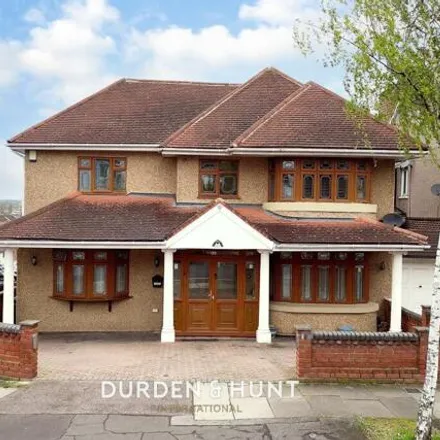 Buy this 7 bed house on 125 Herent Drive in London, IG5 0HQ