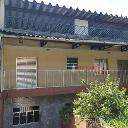 Rent this 3 bed house on Avenida Otávio Braga de Mesquita 3181 in Bela Vista, Guarulhos - SP