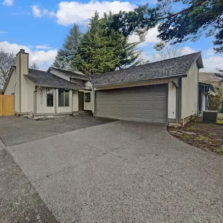 Buy this 3 bed house on 10825 Southwest Summer Lake Drive in Tigard, OR 97223