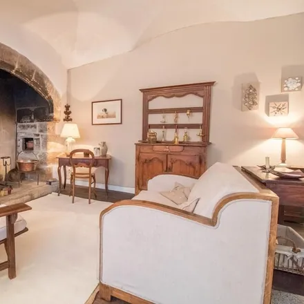Rent this 1 bed house on Impasse du Vivier in 63420 Ardes, France