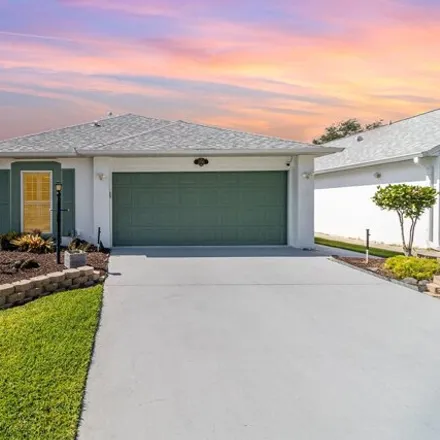 Buy this 3 bed house on 2787 Maderia Circle in Melbourne, FL 32935