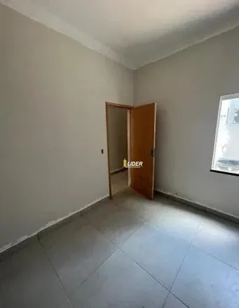 Buy this 2 bed house on Avenida Iraque in Laranjeiras, Uberlândia - MG