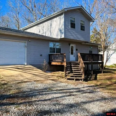 Buy this 3 bed house on 462 College Avenue in Yellville, Marion County
