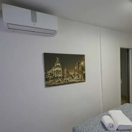 Image 1 - Repsol, Glorieta del Valle de Oro, 28019 Madrid, Spain - Apartment for rent