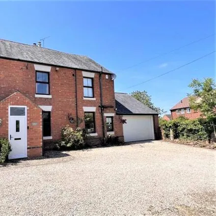 Buy this 6 bed house on Back Lane in Claybrooke Magna, LE17 5AW