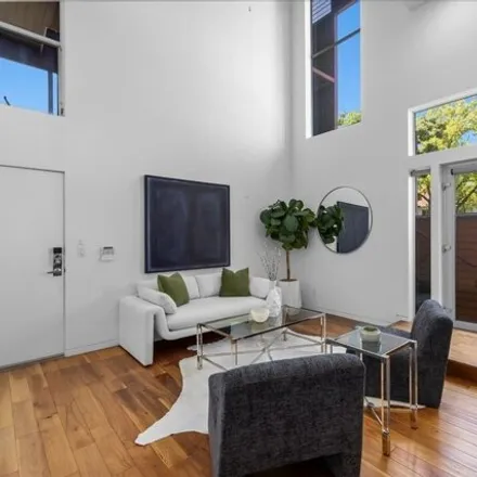Image 3 - 1166 North Formosa Avenue, West Hollywood, CA 90046, USA - Townhouse for sale