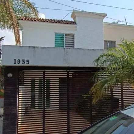 Buy this 3 bed house on Avenida del Valle in Girasoles Elite, 45138 Zapopan