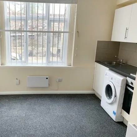 Rent this studio apartment on Northwold Primary School in Northwold Road, Upper Clapton