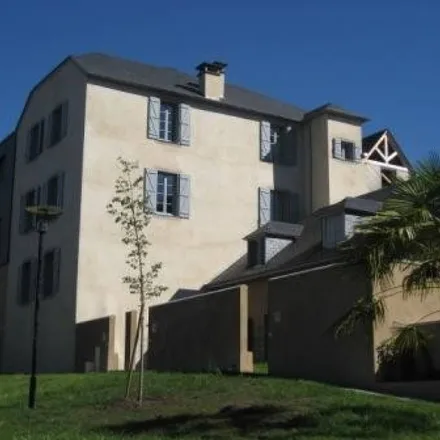 Rent this 2 bed apartment on 27 Rue Palassou in 64400 Oloron-Sainte-Marie, France