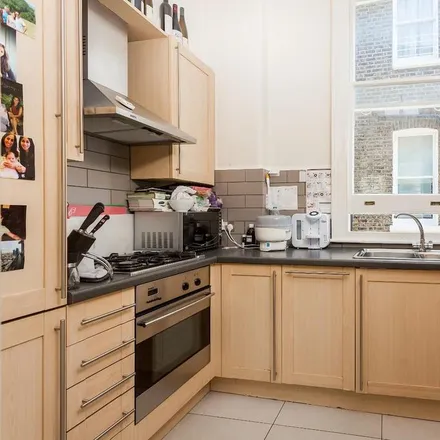 Image 3 - 31 Belsize Park, London, NW3 4DU, United Kingdom - Apartment for rent