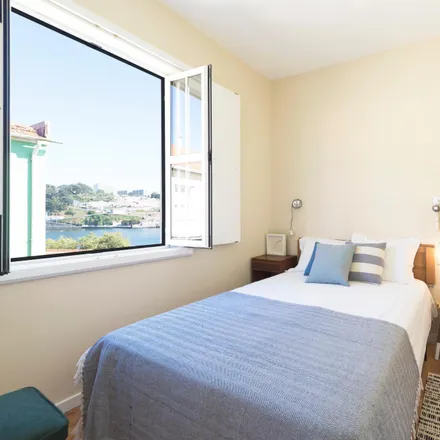 Rent this 2 bed apartment on Rua do Senhor da Boa Morte in 4150-665 Porto, Portugal