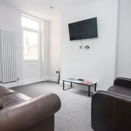 Rent this 4 bed townhouse on 100 Empress Road in Liverpool, L7 8SE
